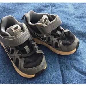 Nike Baby Sneakers Size 7c READ Gray Black 7 C